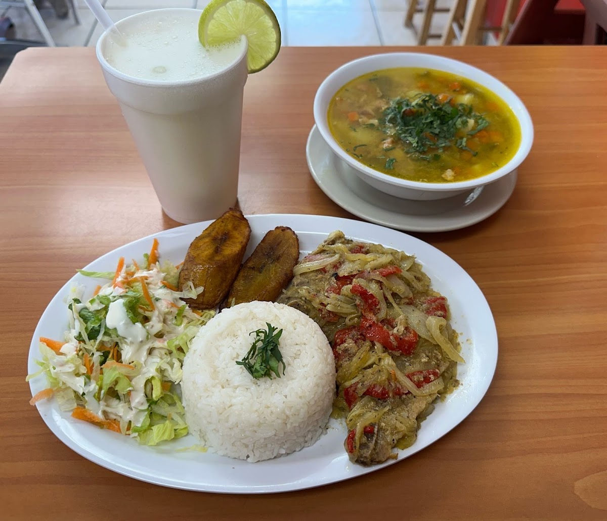 La Paloma Bakery & Restaurant-2