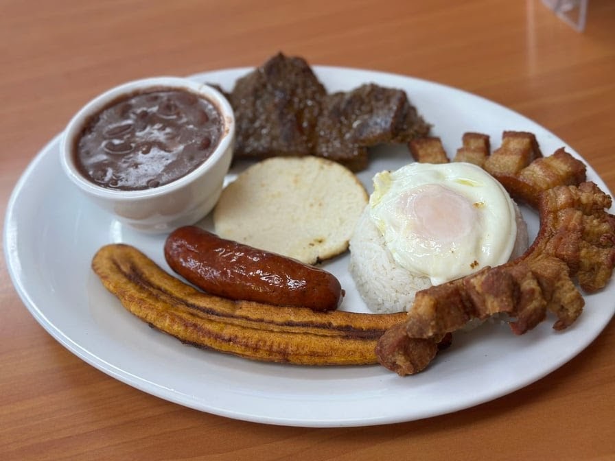 La Paloma Bakery & Restaurant-6